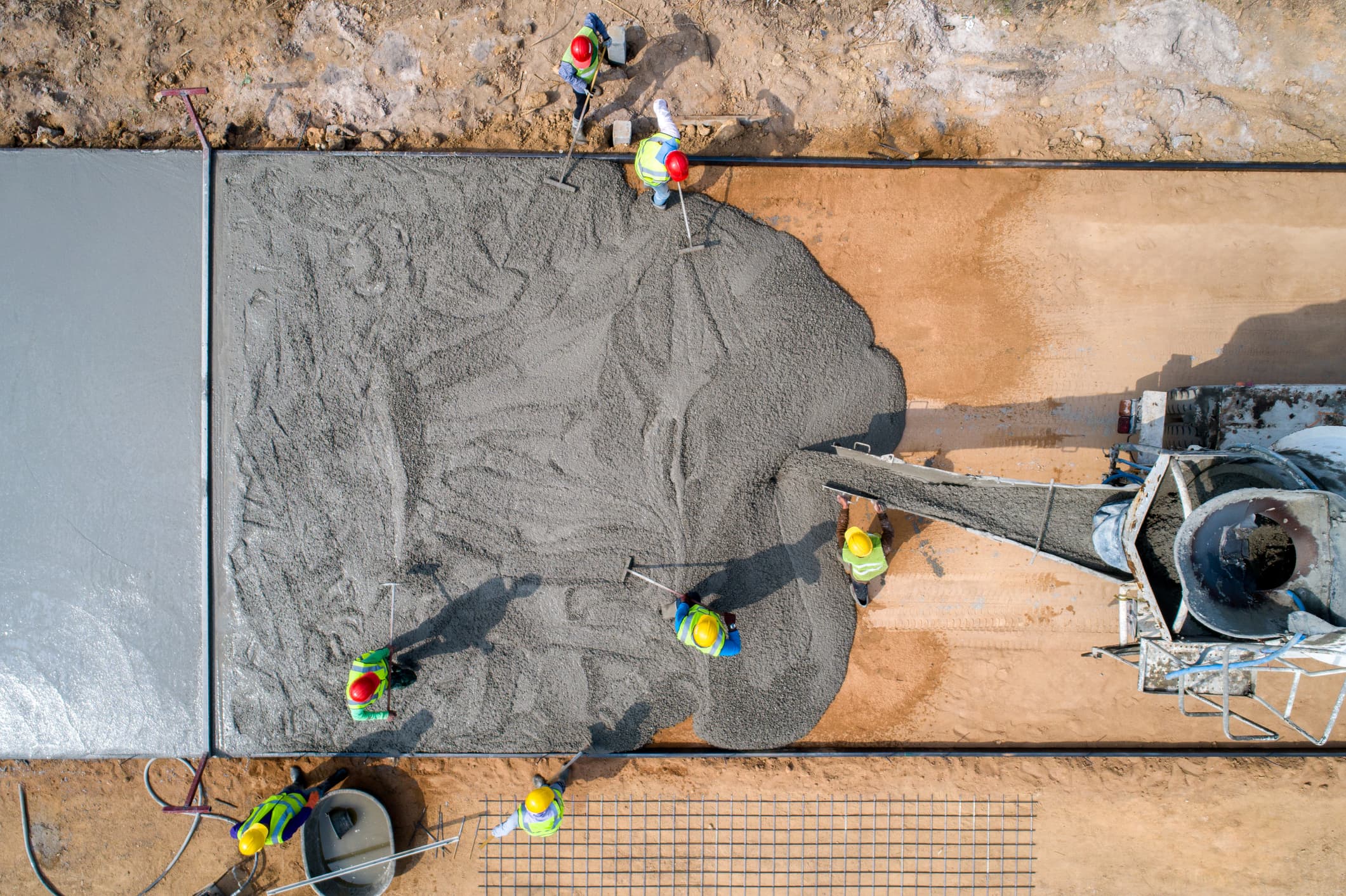 Prologis, Amazon and Meta sign low-carbon concrete pact