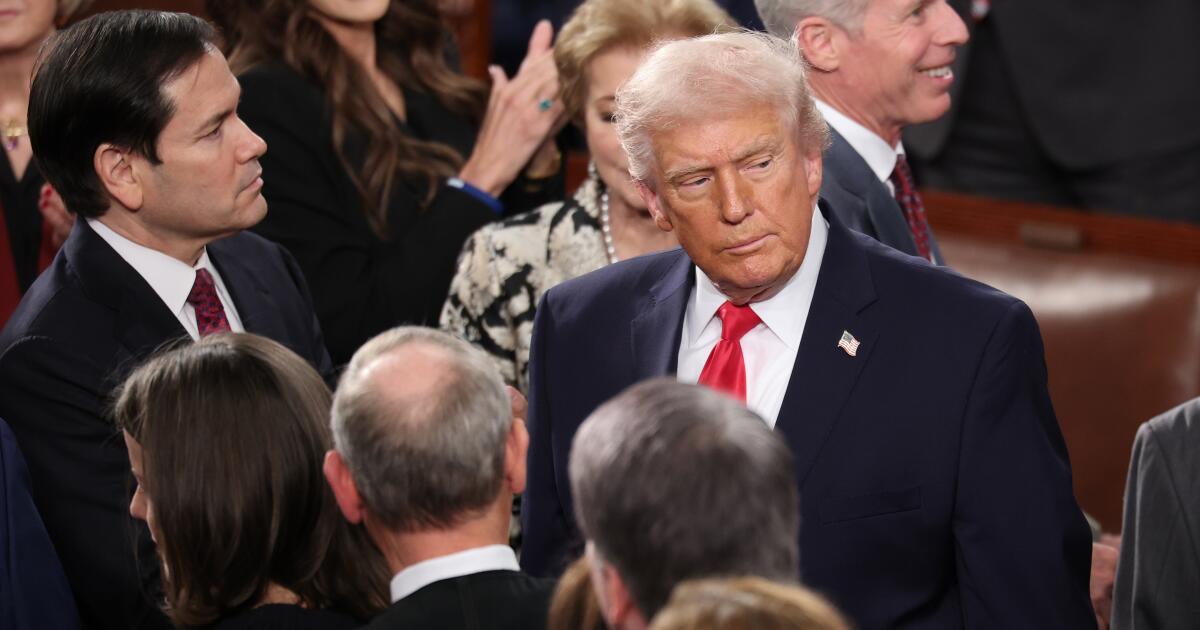 Barabak: The ‘greatest threat’ to rule of law in decades. That’s how lawyers, judges see Trump