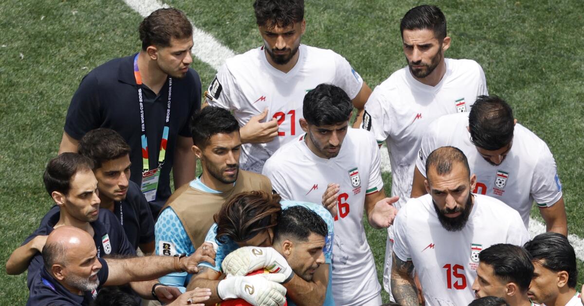 Iran soccer team leaves note at SoFi Stadium thanking L.A. for World Cup hospitality